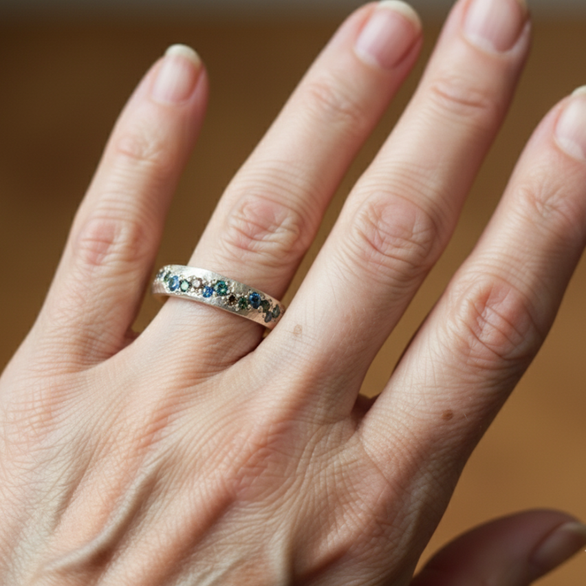 Retro ring i guldfarve