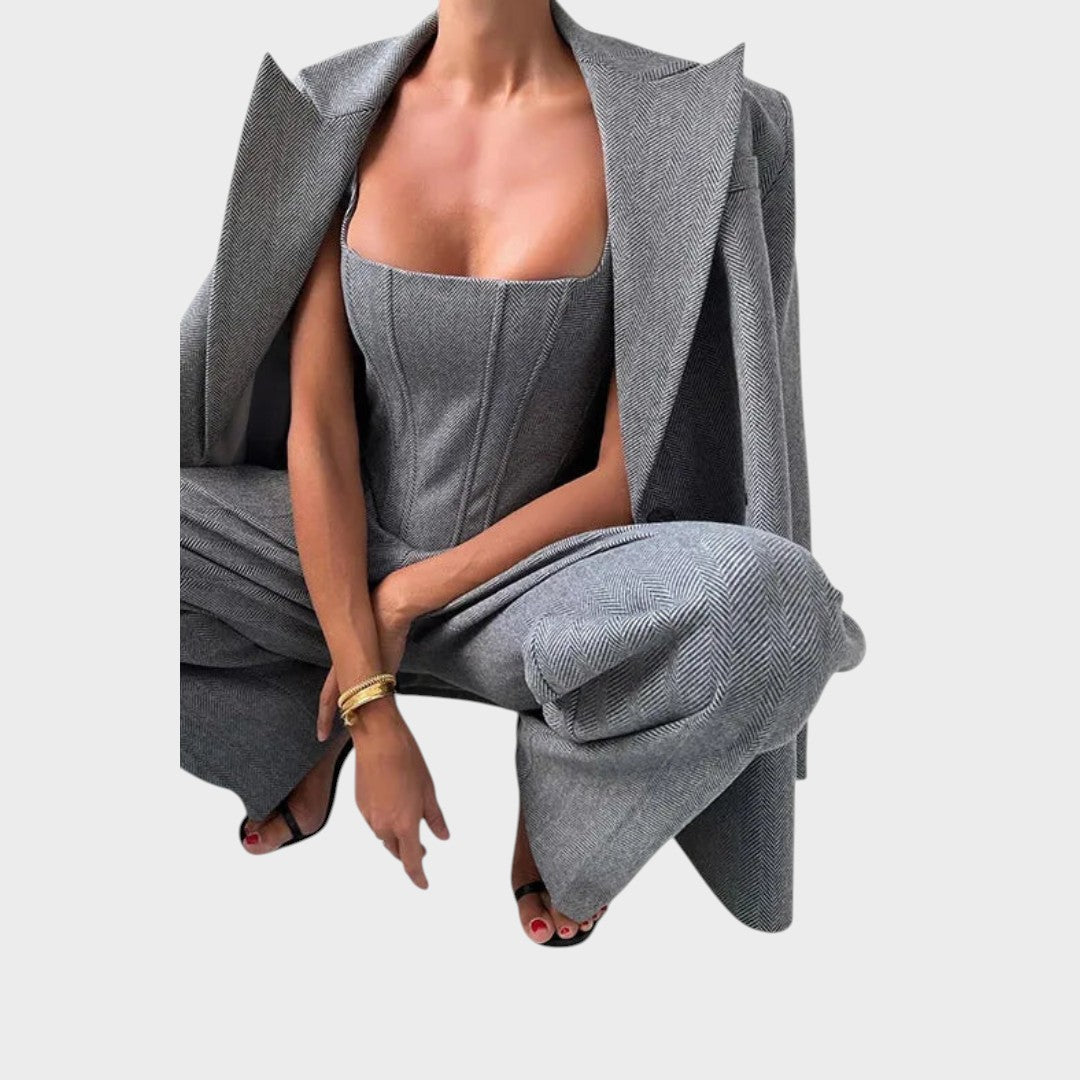Karolina - Stærkt og Elegant Sæt