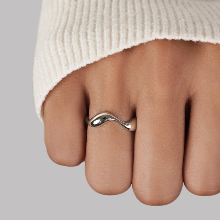 Elegant minimalistisk ring