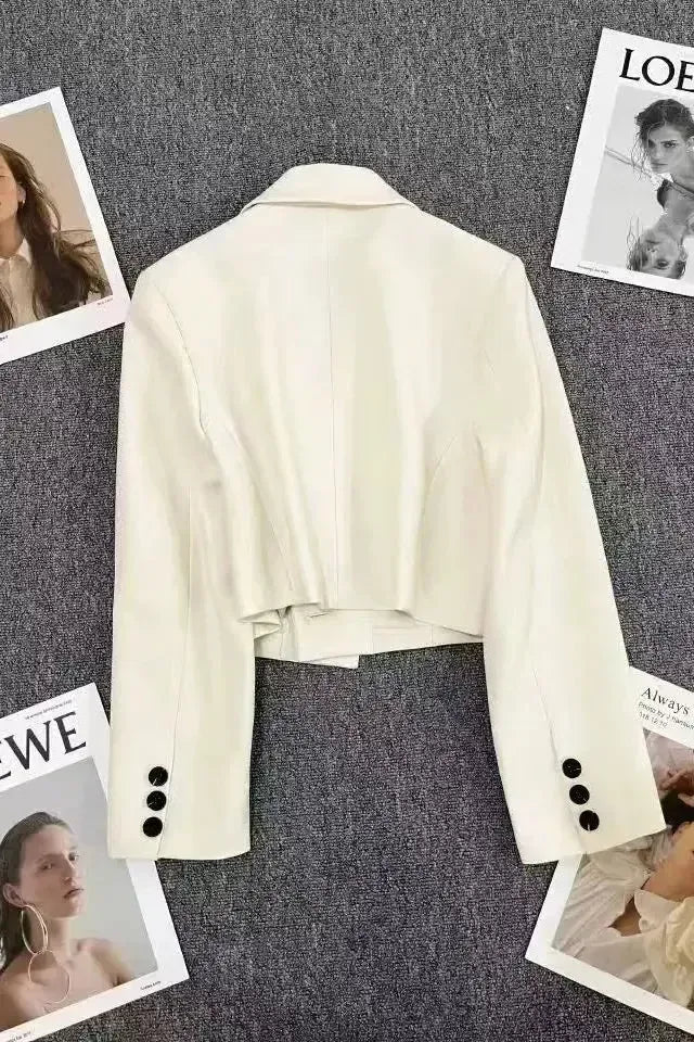 Albertha | Classic Blazer