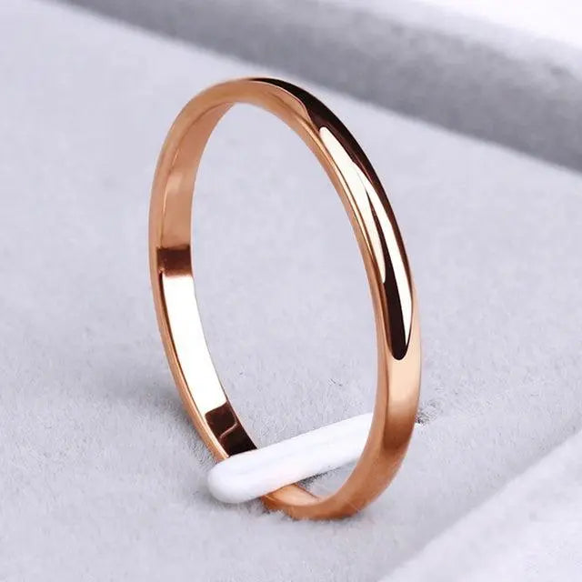 Elegant ring i guld og sølv