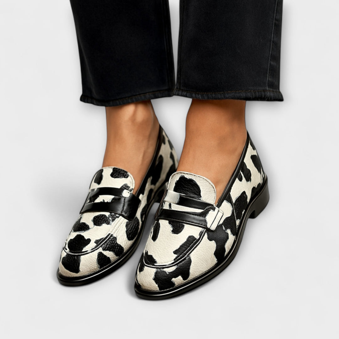 Victoria | Klipklapper med Udgivelse" can be rewritten as "Victoria | Flip-Flops with Release