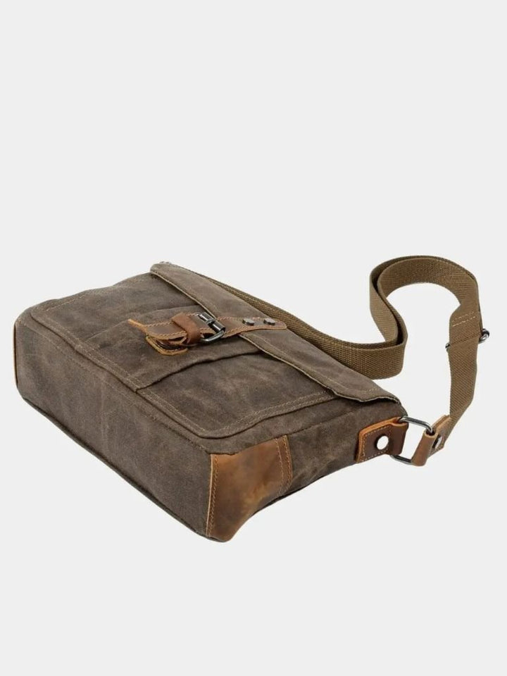 Elias™ Balmoral Courier Bag