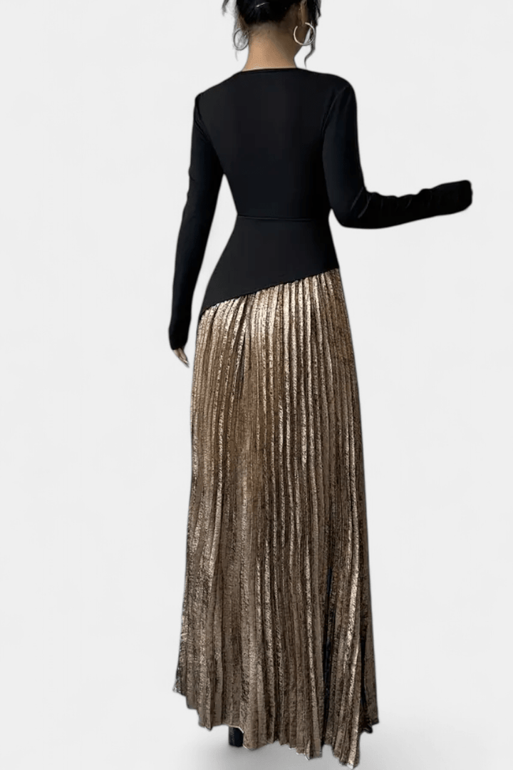 Elin | Farveblok Kjole" can be rewritten as "Elin | Color Block Dress.