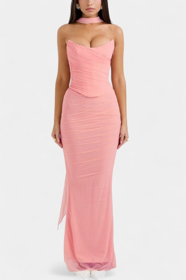 Ida | Dekorativ Netkjole" can be rewritten as "Ida | Decorative Mesh Dress.