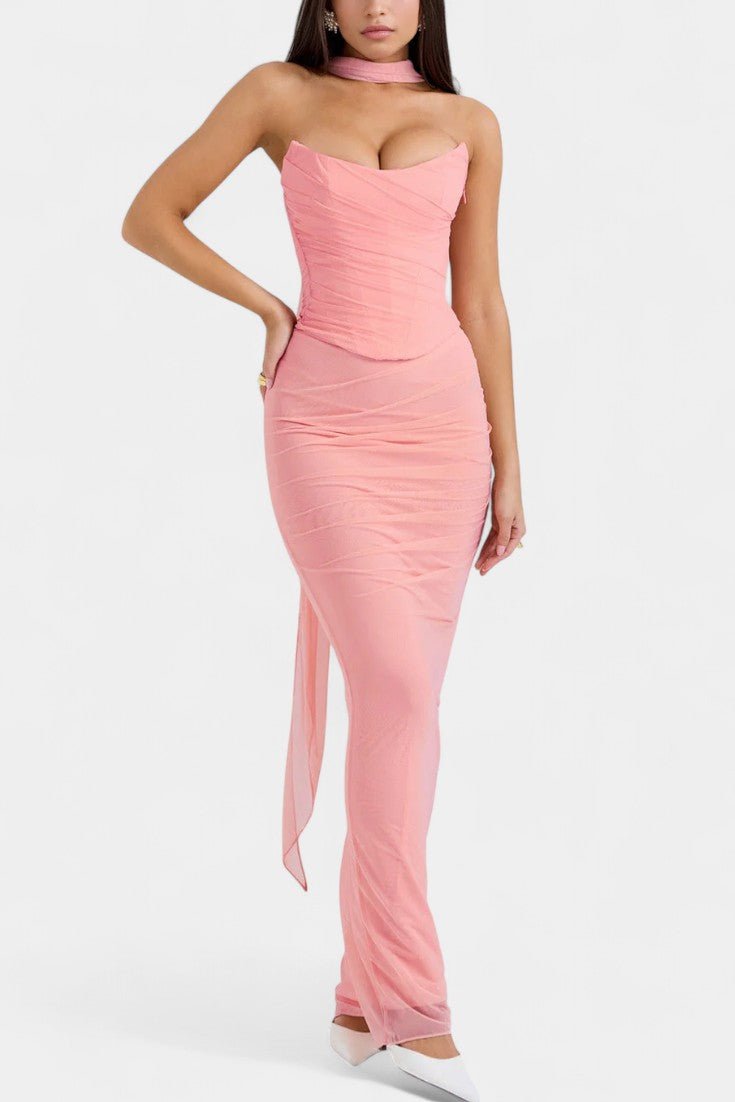 Ida | Dekorativ Netkjole" can be rewritten as "Ida | Decorative Mesh Dress.