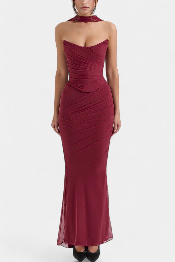 Ida | Dekorativ Netkjole" can be rewritten as "Ida | Decorative Mesh Dress.