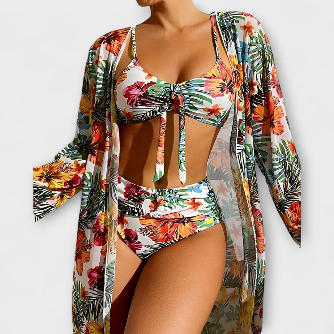Luna | Bather