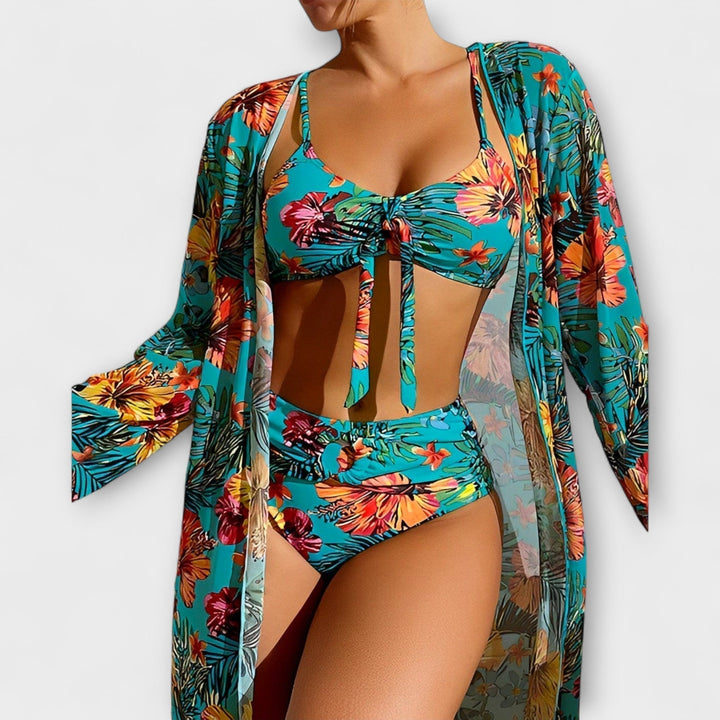 Luna | Bather