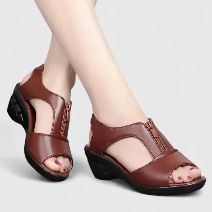 Pernille | Chic Sandals