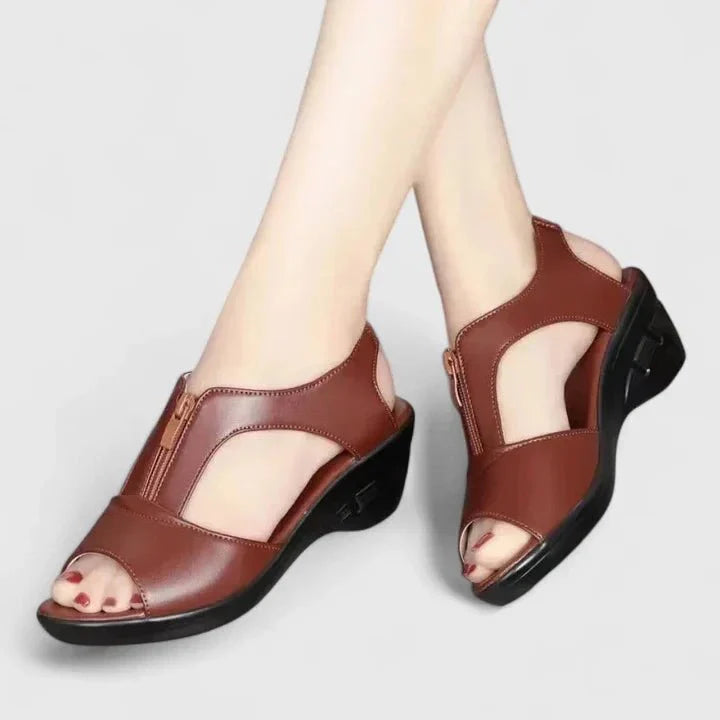 Pernille | Chic Sandals