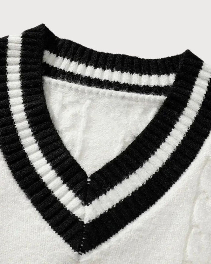 Poul™ | V-Neck Knitwear