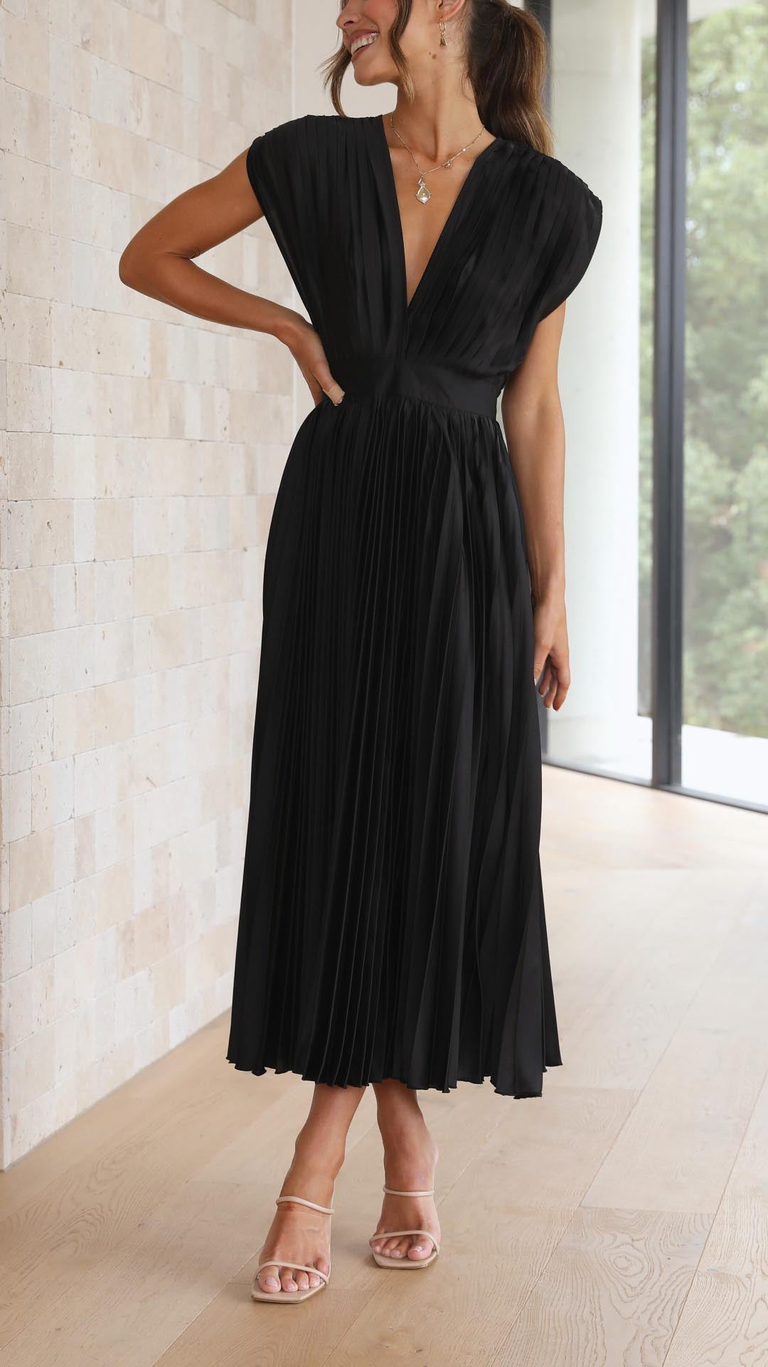 Isla | Elegant Plisseret Kjole