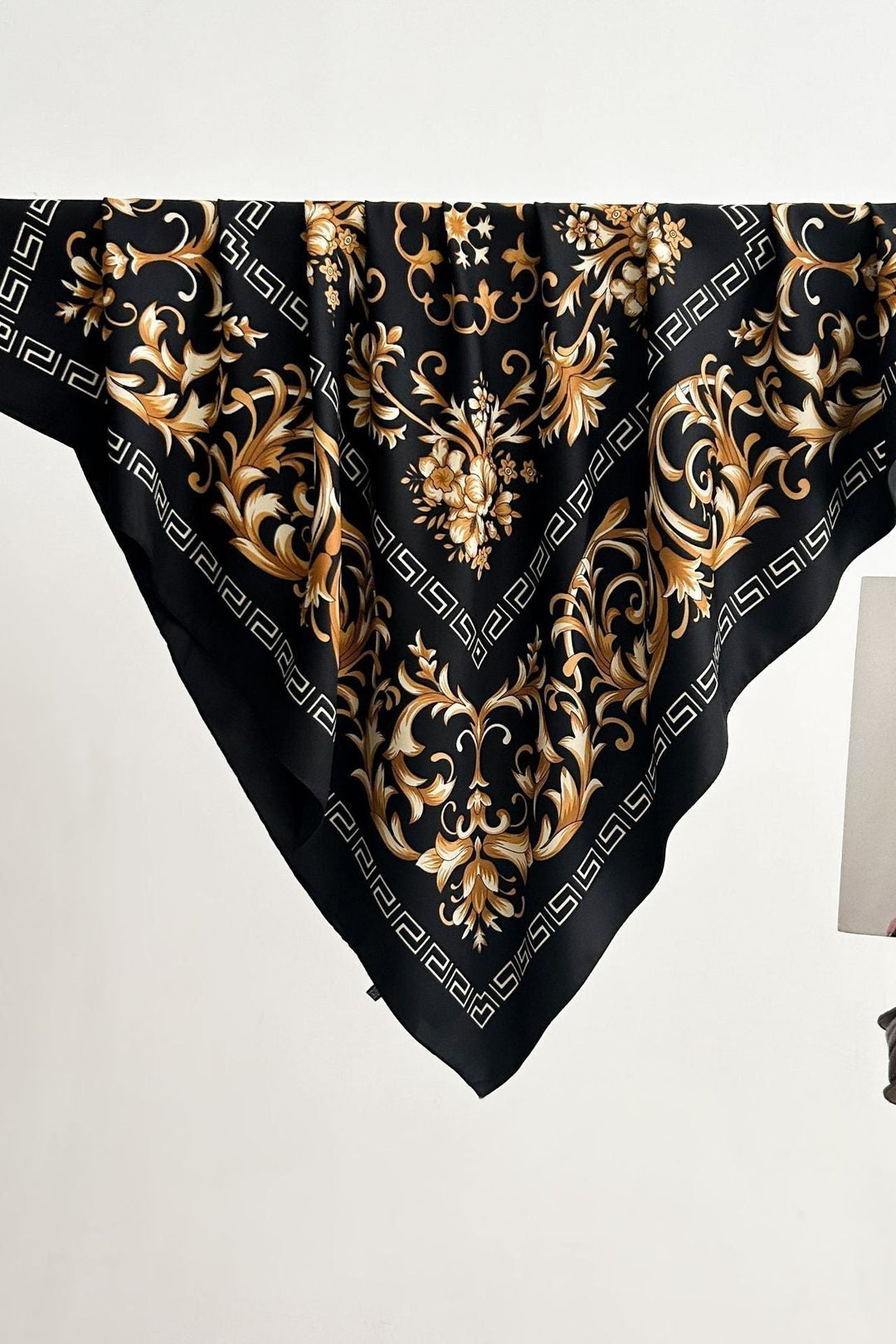 Thea | Silk Scarf