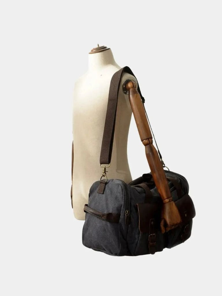 Victor™ | Highland Travel Bag