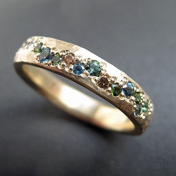 Retro ring i guldfarve