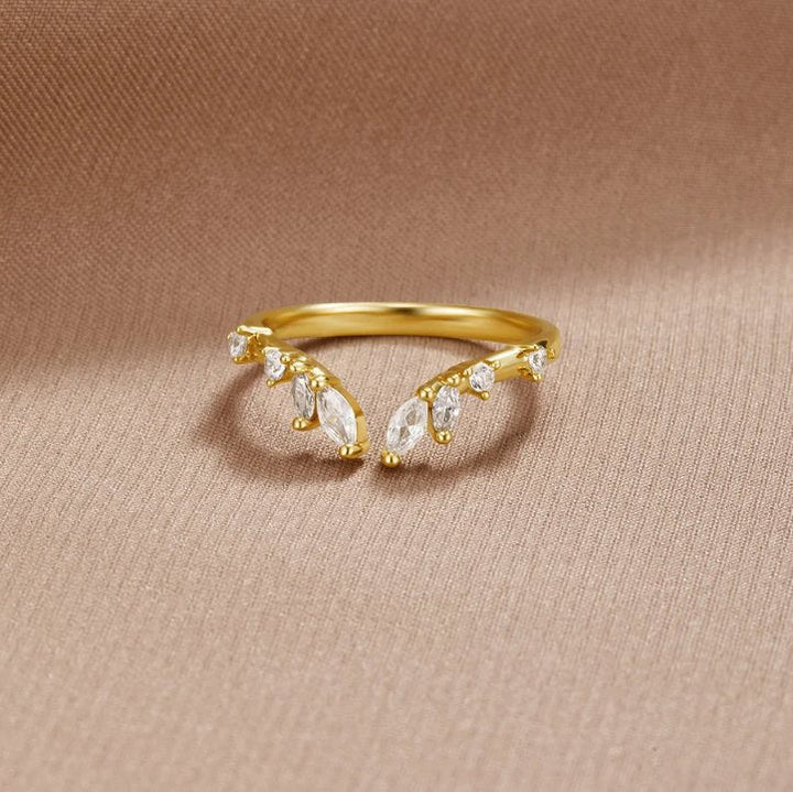Krystal Gold Vine Ring