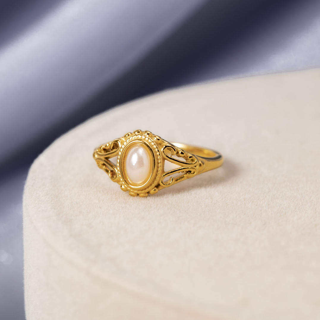 Royal Vintage Perlering
